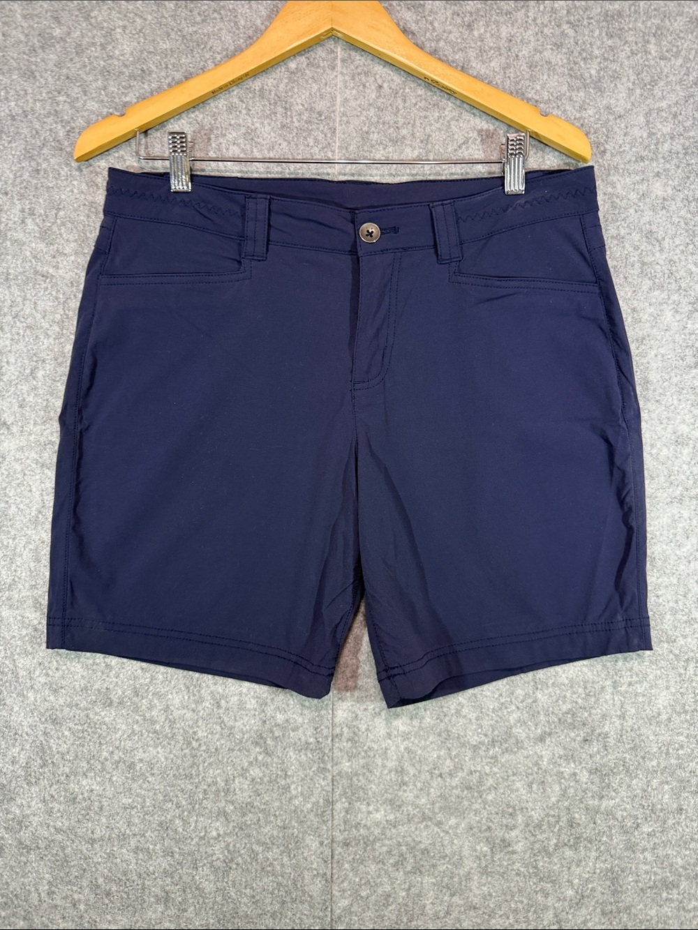 Eddie Bauer Bermuda Shorts - Womens 10 - Navy Blue Summer Hiking Outdoor Walking